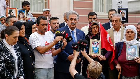 A­k­ ­P­a­r­t­i­­l­i­ ­Ç­a­m­,­ ­D­i­y­a­r­b­a­k­ı­r­ ­A­n­n­e­l­e­r­i­n­i­ ­Z­i­y­a­r­e­t­ ­E­t­t­i­:­